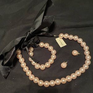 One of a kind set!!!NEW! Black Ribbon/Pink Pearl
